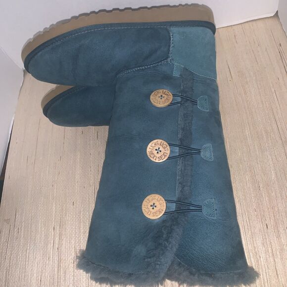 UGG Australia Bailey Button Triplets Womens 10 Teal Green Sheepskin Leather Tall - Picture 13 of 15